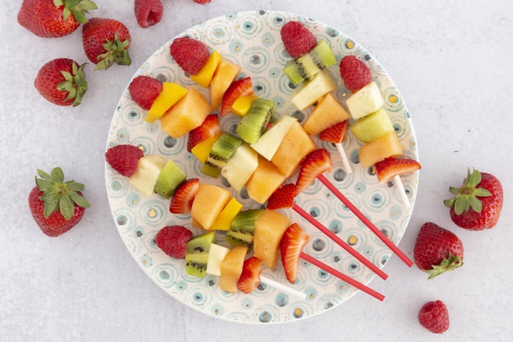 10 Easy Low-Calorie Meals for a Healthier Lifestyle 11 Fruit Sticks (also called Fruit Wands and Fruit Skewers)