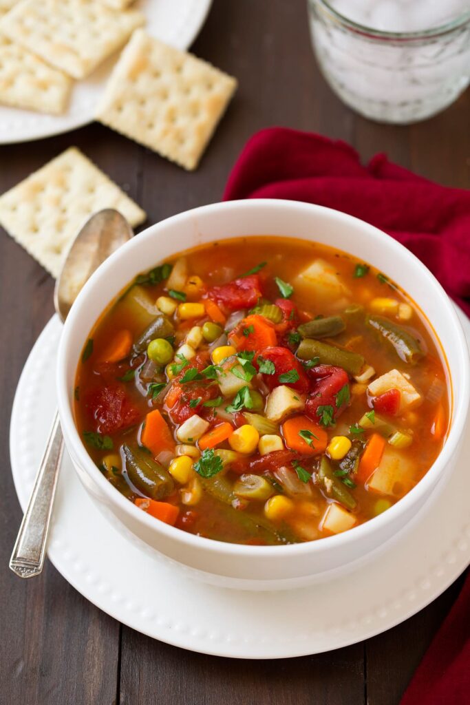 10 Easy Low-Calorie Meals for a Healthier Lifestyle 7 Not only is this soup delicious, but it’s also so easy to make.
